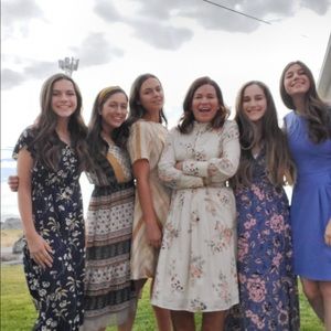 Meet your Posher, Julia